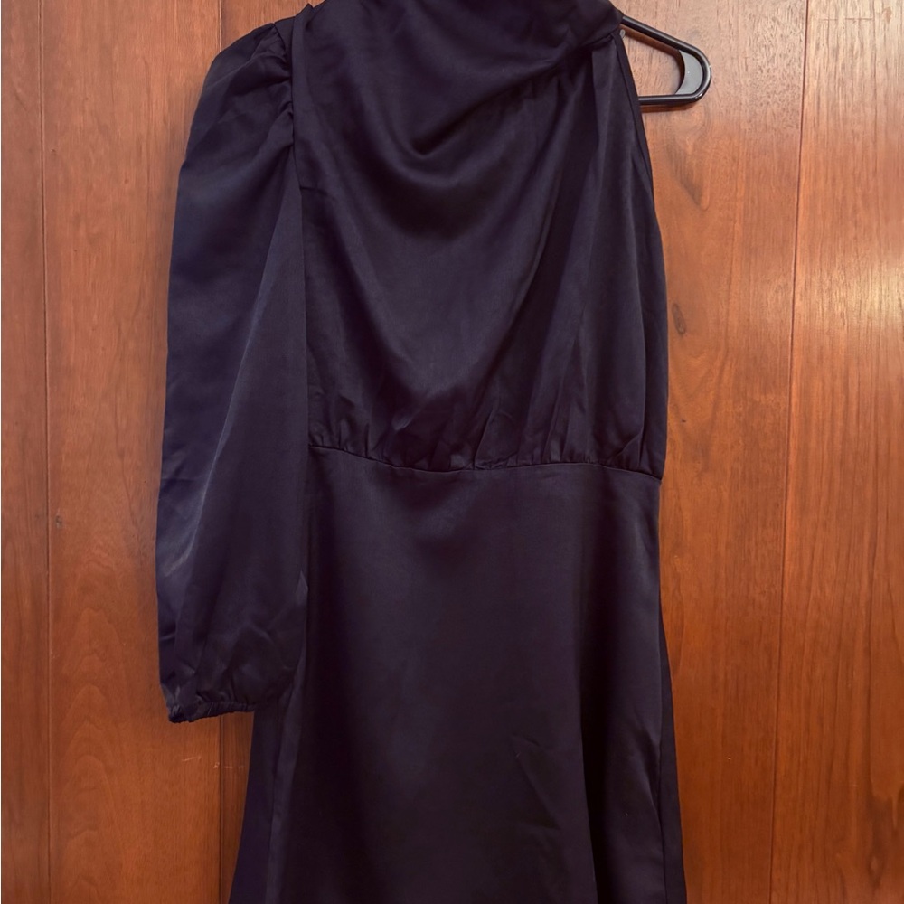 Elegant Black One-Shoulder Dress
